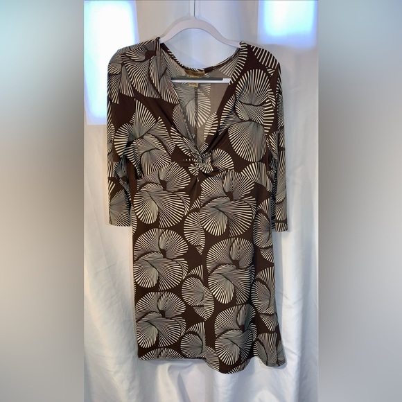 Notations Dresses & Skirts - Notations Brown and Cream Geometric Dress Twisted V-neck 3/4 Sleeve Women’s XL